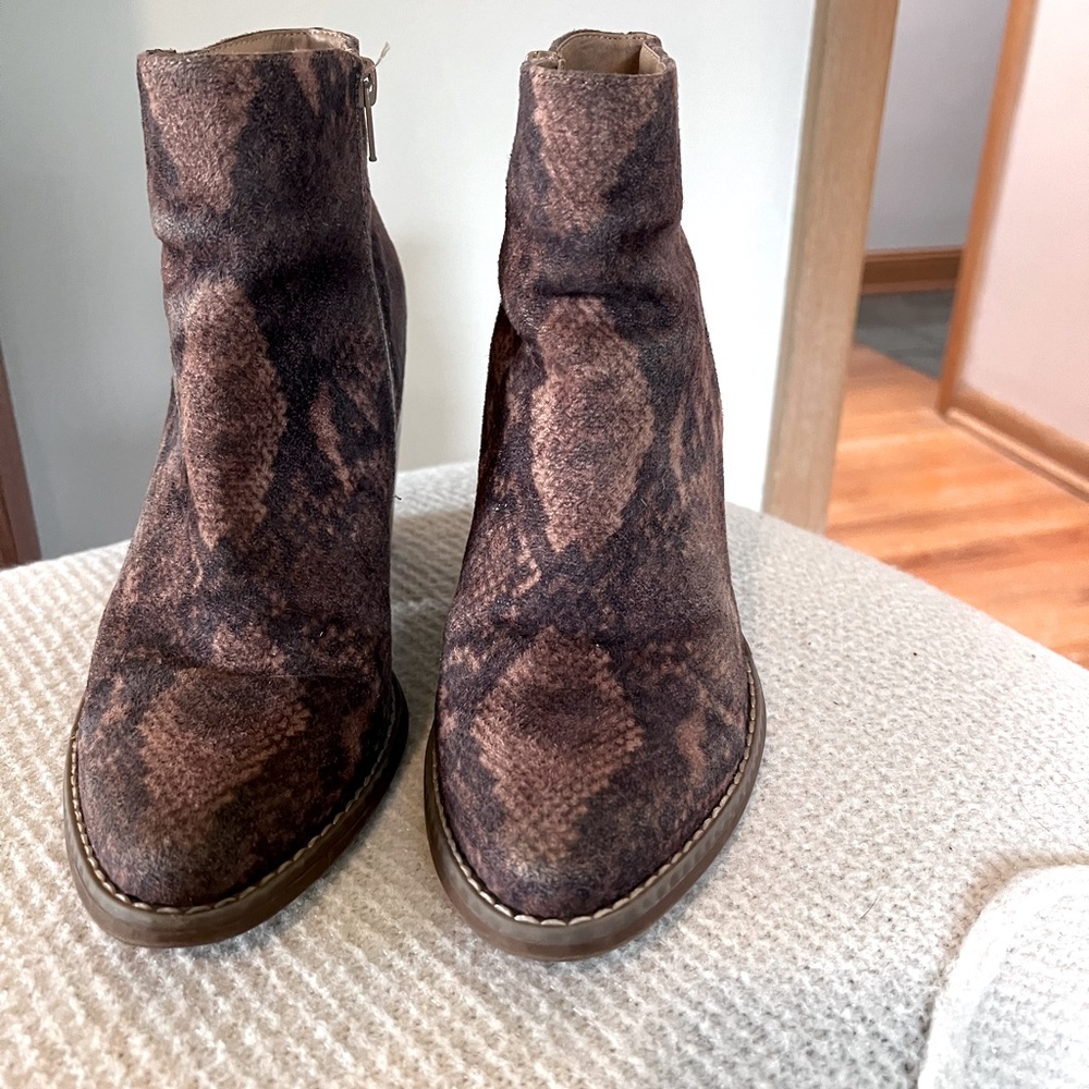 Madden Girl Snakeskin heeled boot